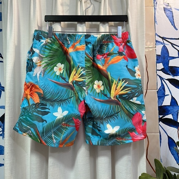 NWOT Men’s Distortion Hawaiian Print Board Shorts Size Large - Picture 4 of 5